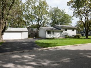 1146 Williams Ave, Deerfield, IL 60015