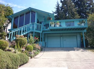 9268 44th Ave SW, Seattle, WA 98136