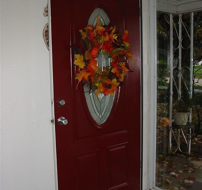 1st image of 697 Birch Dr