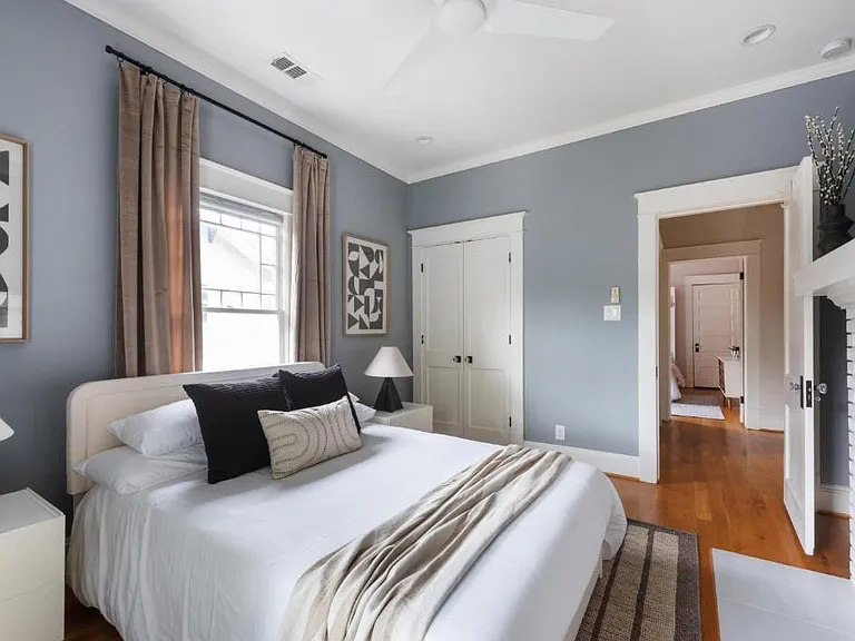 656 Virginia Ave NE — Photo 27