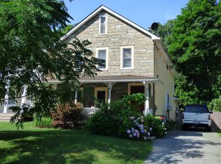 36 Oak St, Rhinebeck, NY 12572