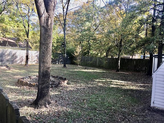 4th image of 6107 Apache Dr