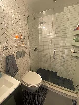 2nd image of 441 E 9th St #2FM
