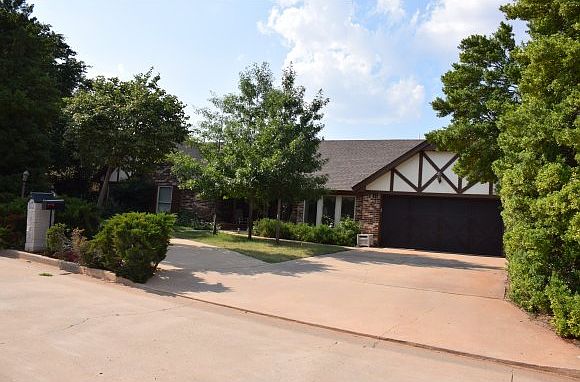1st image of 1407 Lynnwood Dr