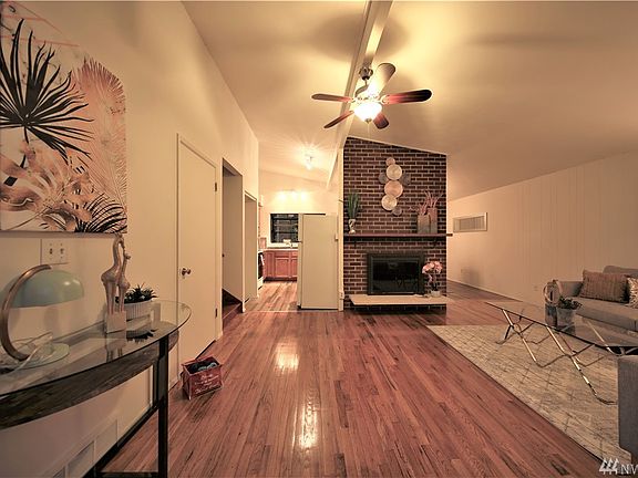 4th image of 15818 SE 12th Pl