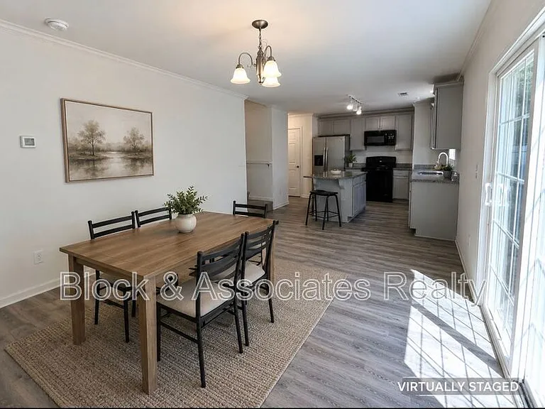 3723 Shepway Loop — Photo 3