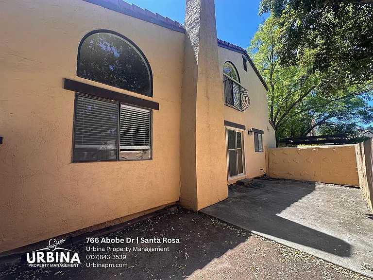 766 Adobe Dr — Photo 16