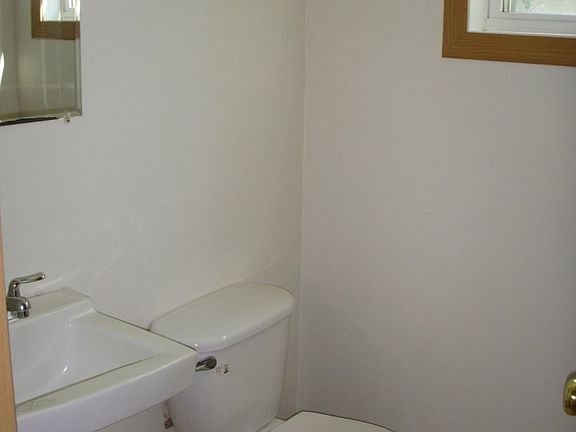 4th image of 111 W Welcome Ave