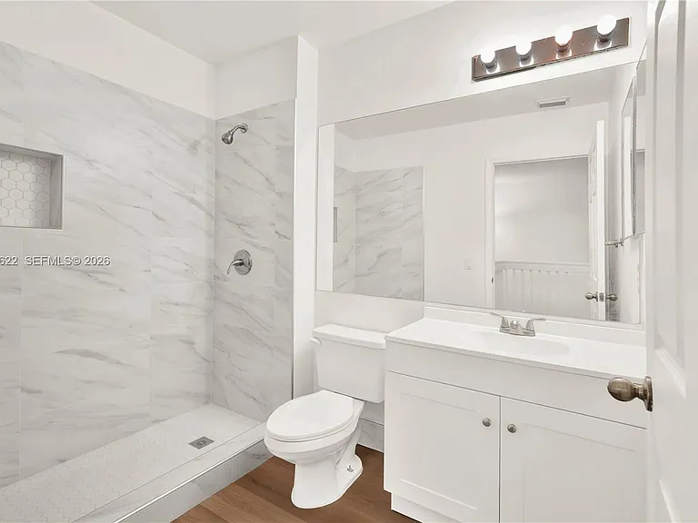 16301 SW 100th Ter — Photo 16