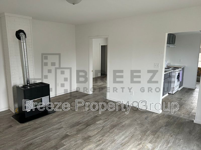 1st image of 1112 E Kibby St