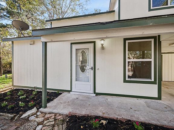 3rd image of 1410 E Red Cedar Cir