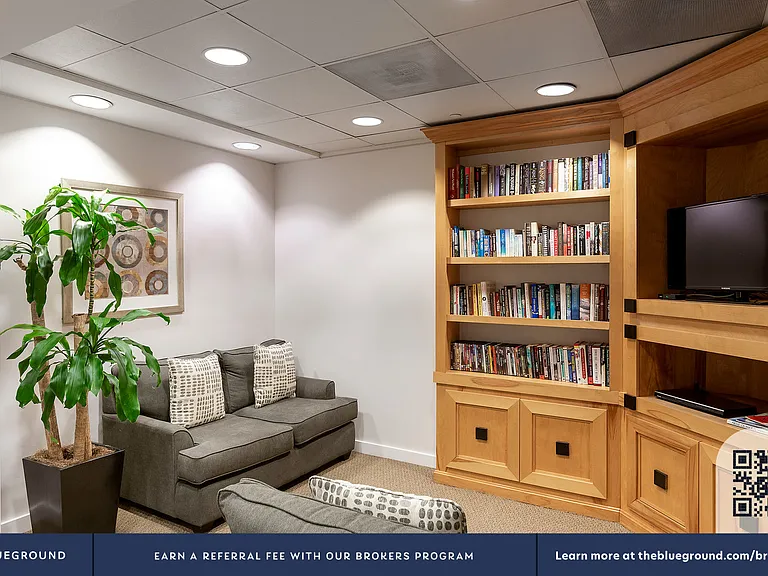 Building's Lounge