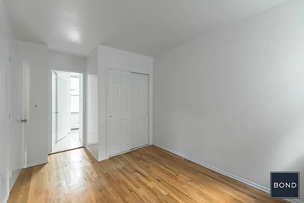 Rented by Bond New York | media 23