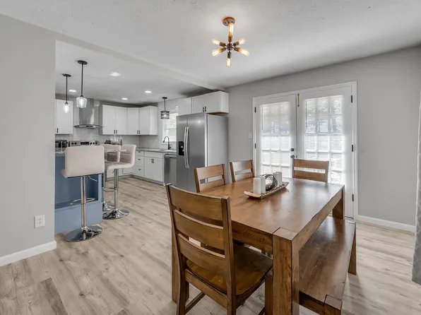 1244 Gainesway Dr, Lexington, KY 40517