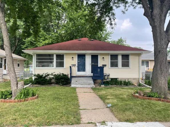 5104 Vincent Ave N, Minneapolis, MN 55430