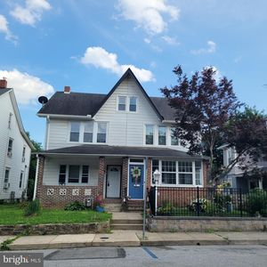 542 Elm St NE, Coatesville, PA, 19320