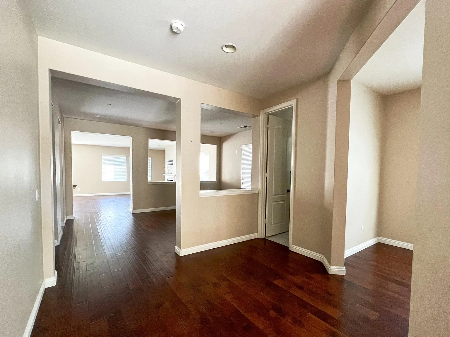 14430 Serenade Dr — Photo 2