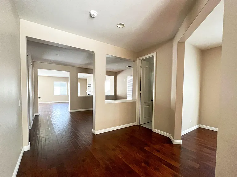 14430 Serenade Dr — Photo 2