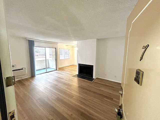 1st image of 1220 Wellesley Ave APT 7