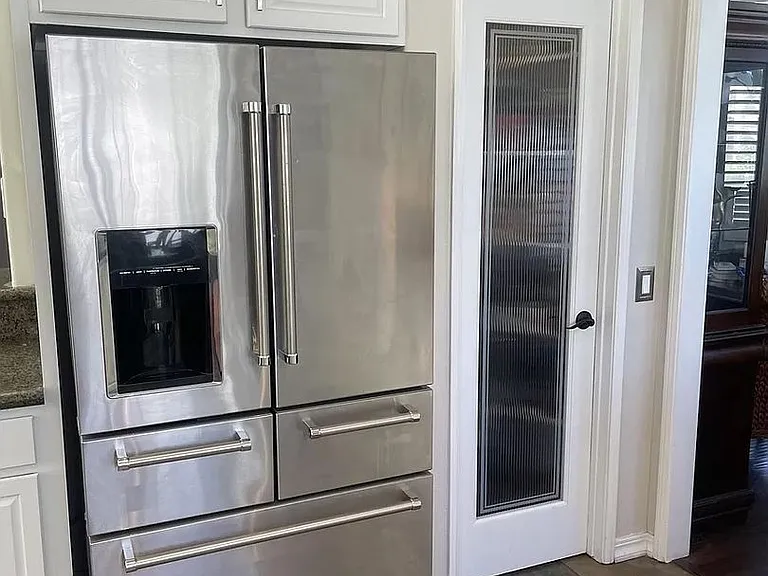 4575 Avenida Privado — Photo 10