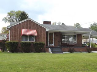 210 Fairview Ave, Pearisburg, VA 24134