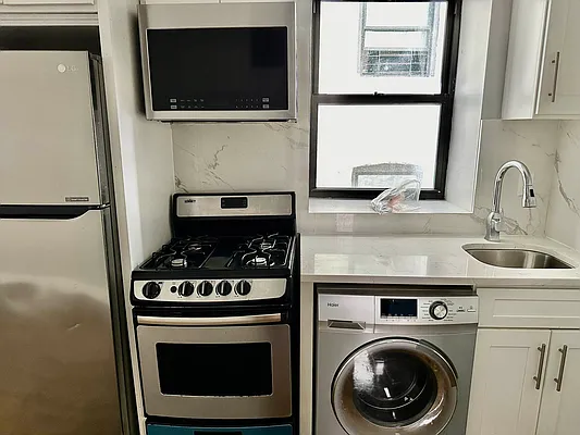 Rented by Premier One Realty LLC | media 1