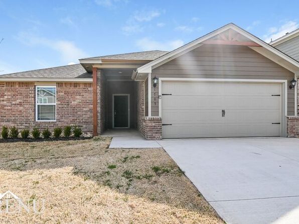 1705 Maroon Dr
