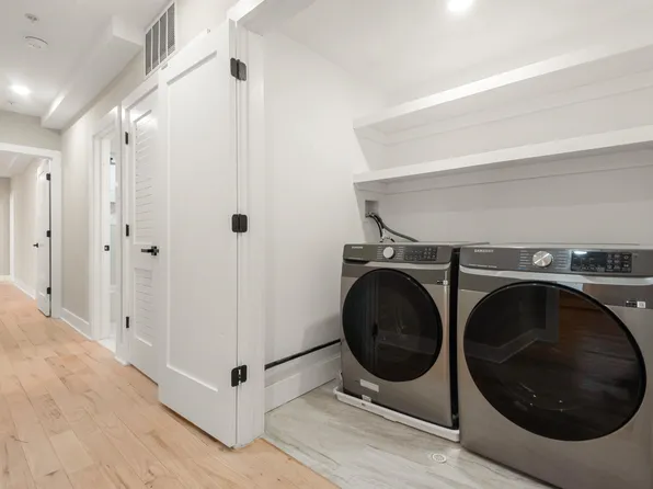 211 Summit Avenue image 15 of 16