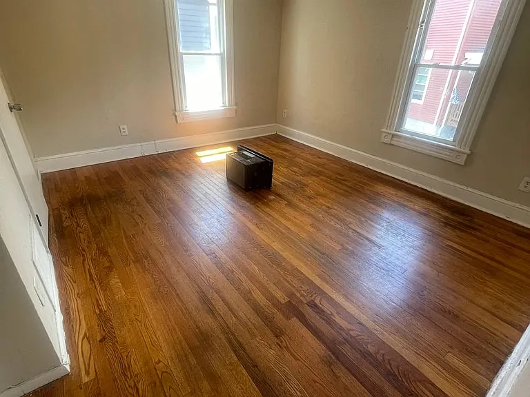 31 Academy Ave #2 — Photo 5