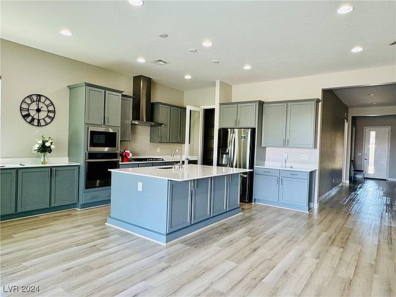 5th image of 12592 Point Sierra St