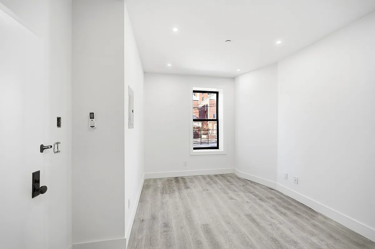 Building Photo - 2152 Muliner Ave #1B