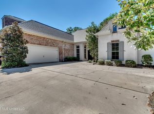 103 Ridgetop Cir, Flowood, MS 39232