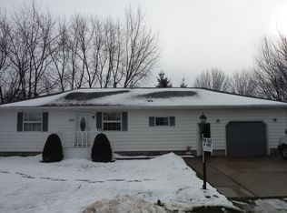 3743 Hamilton Rd, Erie, PA 16510