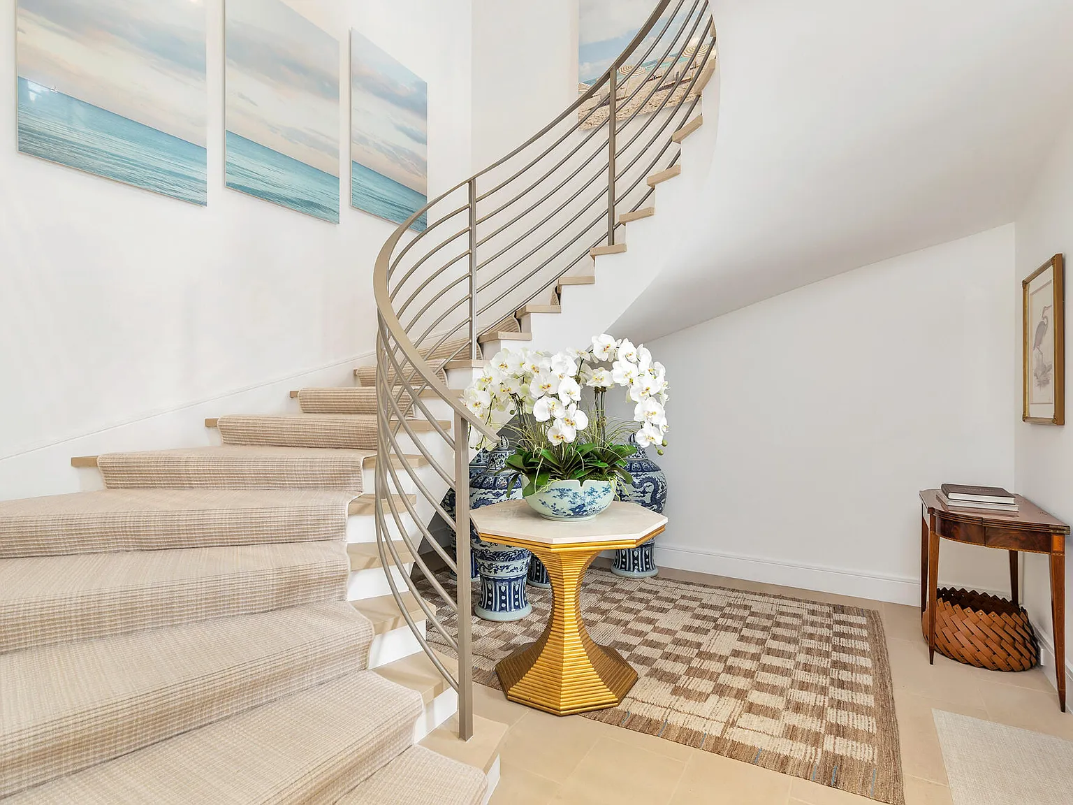 5 bed, 6.5 bath, 6437 sqft, $95,000 — Photo 4