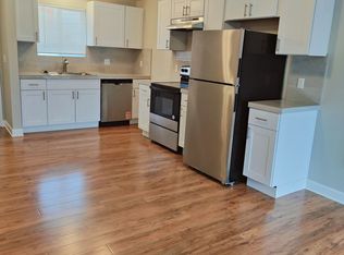 605 NW Adams St, McMinnville, OR