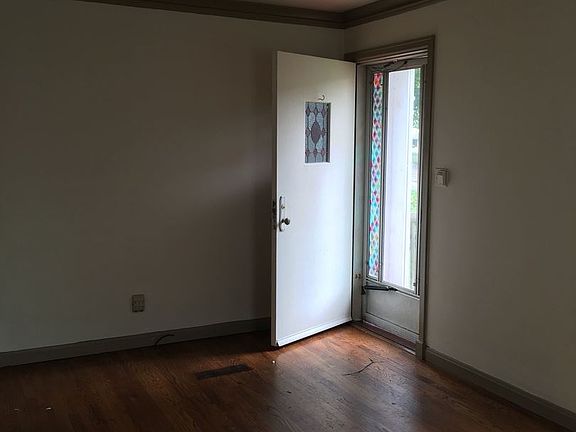 2nd image of 5403 Noyes Ave SE