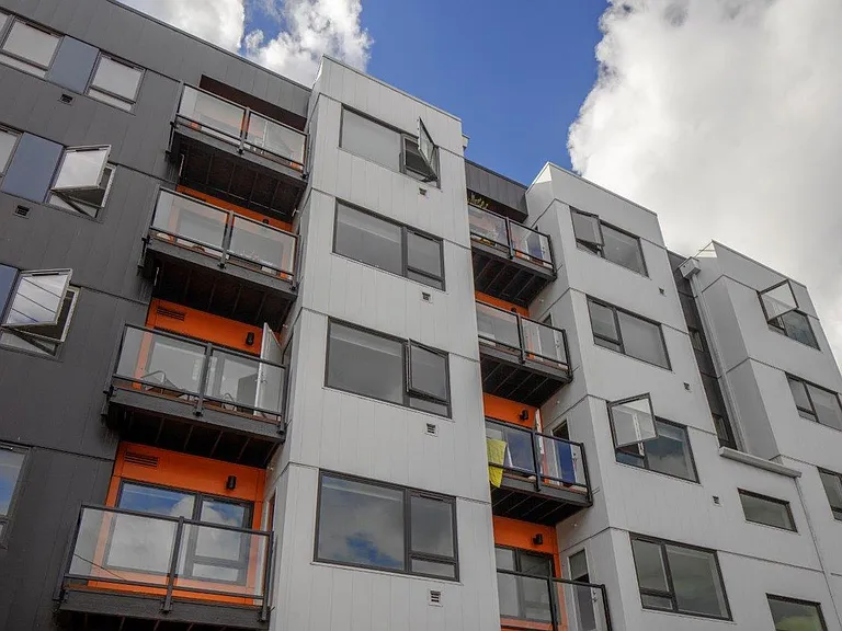 Brio Flats — Photo 30