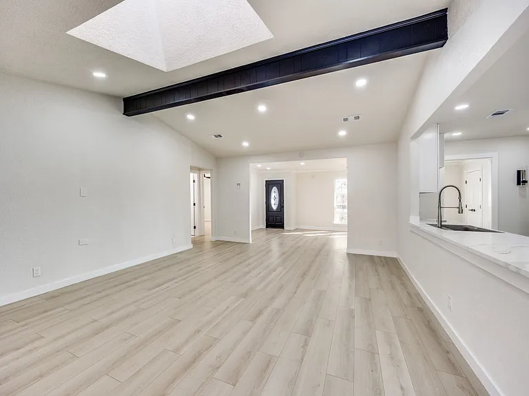 2409 Regal Rd — Photo 4