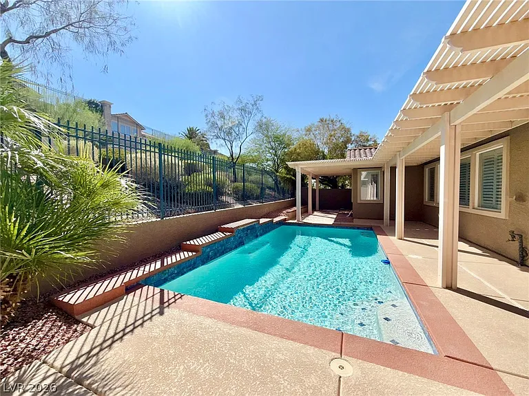 1405 European Dr — Photo 39