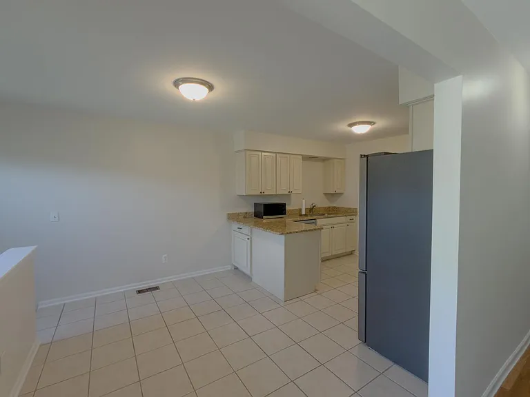 11575 Lynhurst Dr — Photo 6