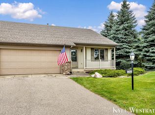 6363 Eastridge Ct, Hudsonville, MI 49426