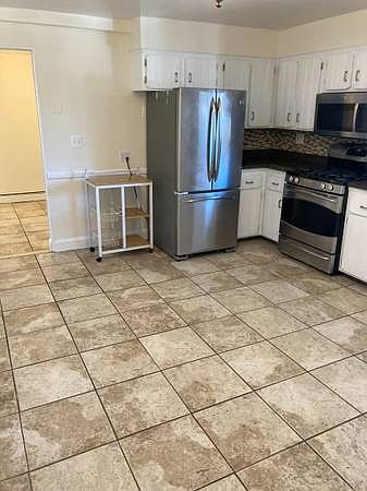 2nd image of 149 Bennett Ave #1