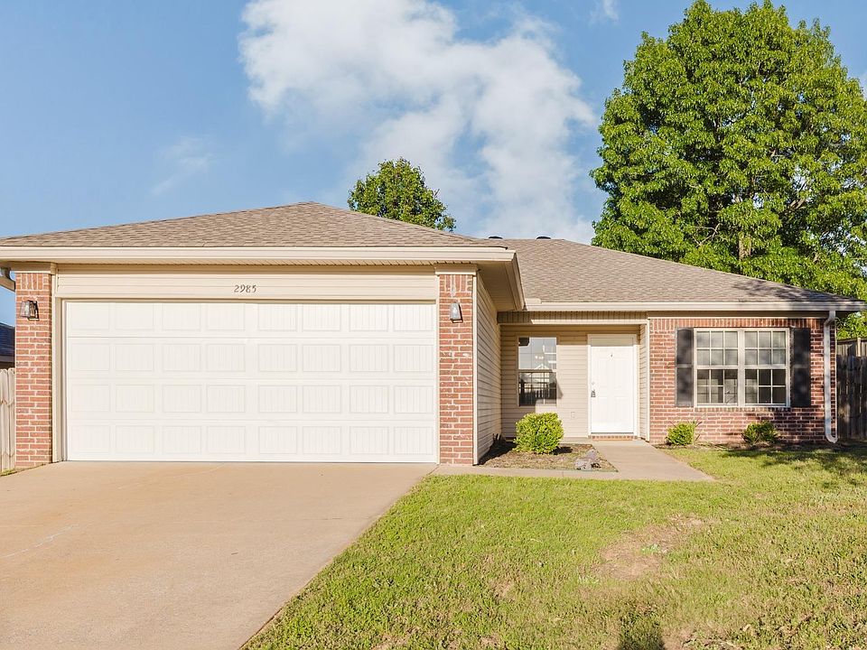 1st image of 2985 Wildwood Dr