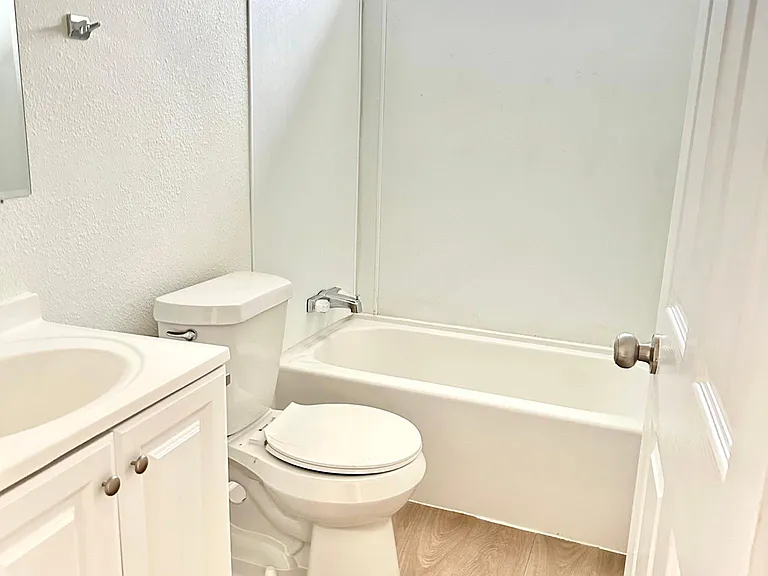 650 N Bolton Ave #36 — Photo 2