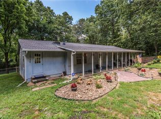 10194 Fairview Ln, Fayetteville, AR 72701