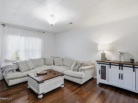 2nd image of 13131 New Zion Rd