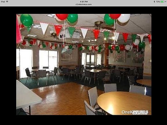 3rd image of 158 Cambridge Dr E #158