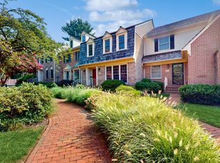 10923 Brewer House Rd, North Bethesda, MD 20852