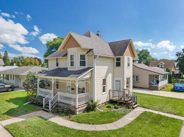 304 E Jefferson St, Caledonia, MN 55921
