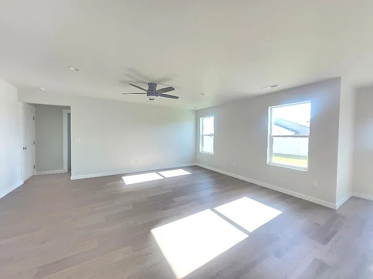 15276 Fuchsia Ave — Photo 7